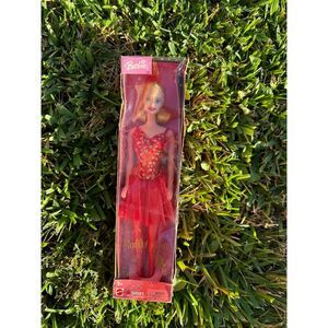 Mattel 2004 Barbie Ballet Star Special Edition Doll in Red Tutu